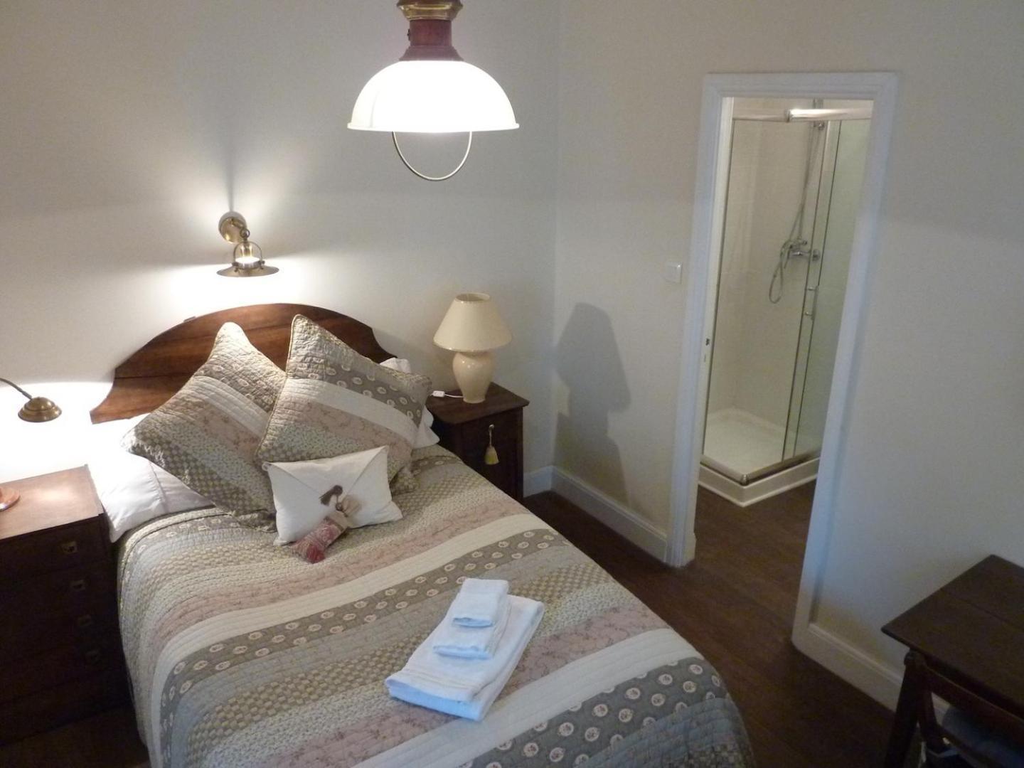 La Trimouille Le Logis Alexandra Bnb الغرفة الصورة