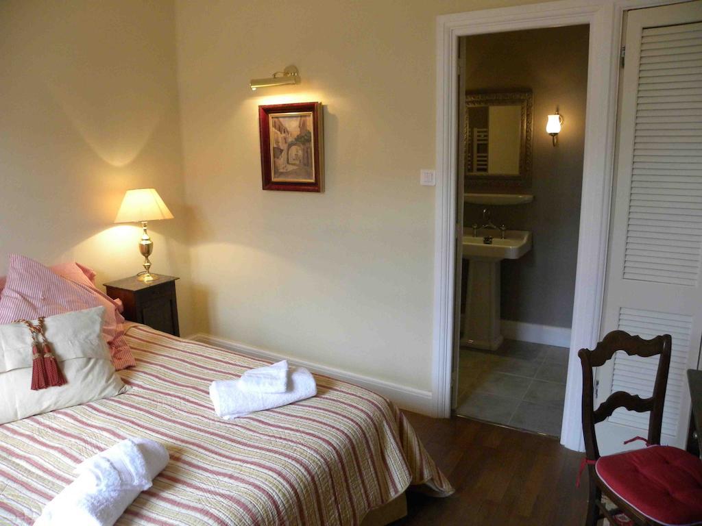 La Trimouille Le Logis Alexandra Bnb الغرفة الصورة
